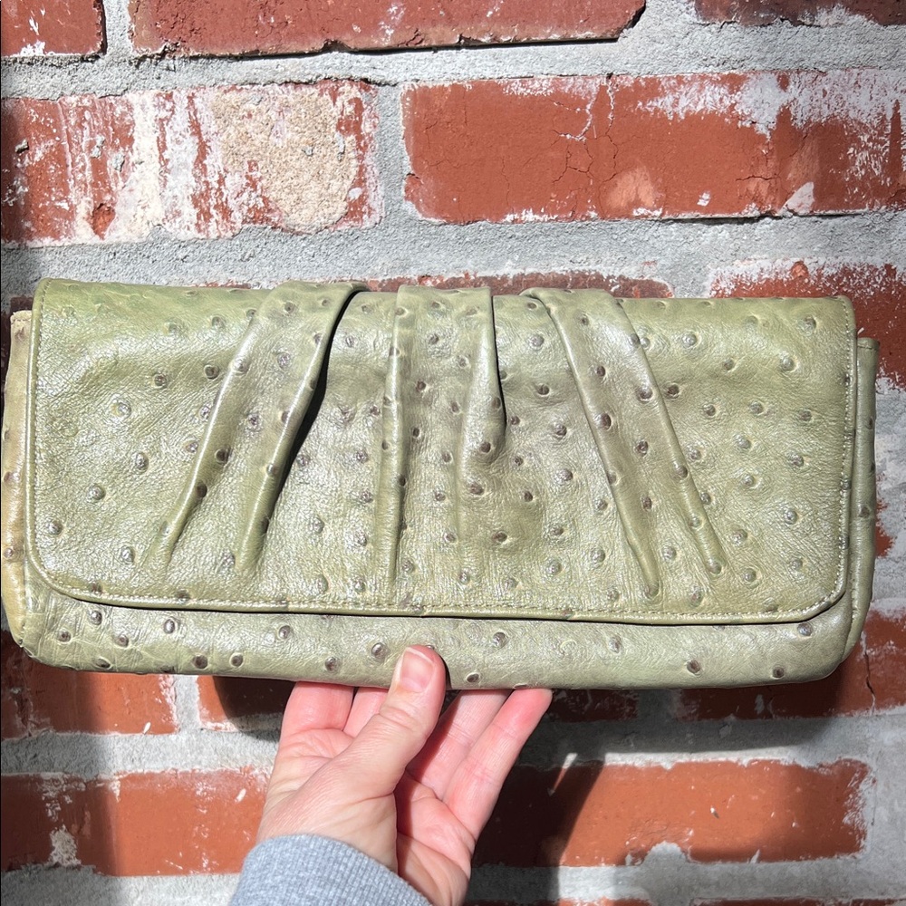 Lauren Merkin Elegant Green Leather Mock-Ostrich Embossed Clutch